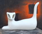Poes. SPHYNX KAT.  Wit plateel.  35 cm., Ophalen, Zo goed als nieuw, Hond of Kat, Beeldje of Figuurtje
