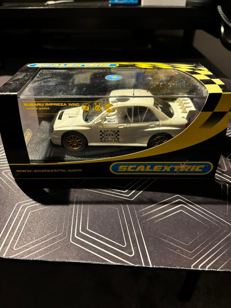SCALEXTRIC Subaru Impreza WRC, Hobby en Vrije tijd, Modelauto's | 1:18, Ophalen of Verzenden, Nieuw