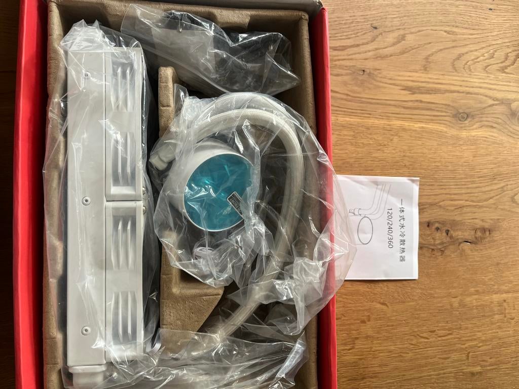 Witte Waterkoeling 240mm AIO CPU Koeler, Computers en Software, Computerkoelers, Ophalen of Verzenden, Nieuw, Waterkoeling