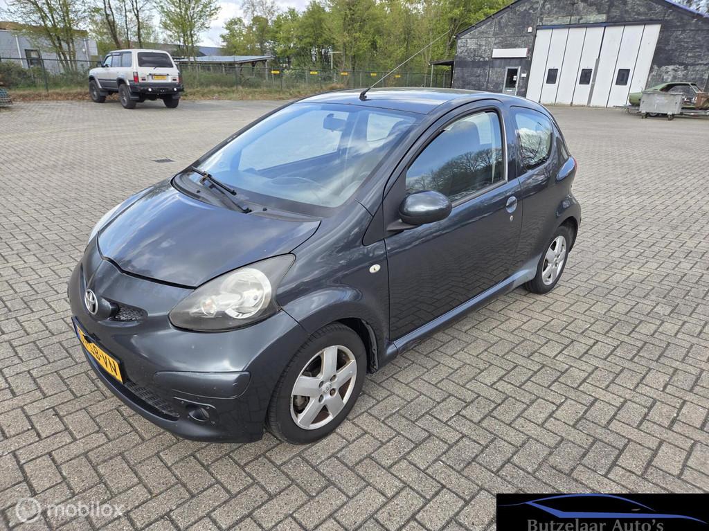 Toyota Aygo 1.0-12V Sport, Voorwielaandrijving, Gebruikt, 4 stoelen, 68 pk