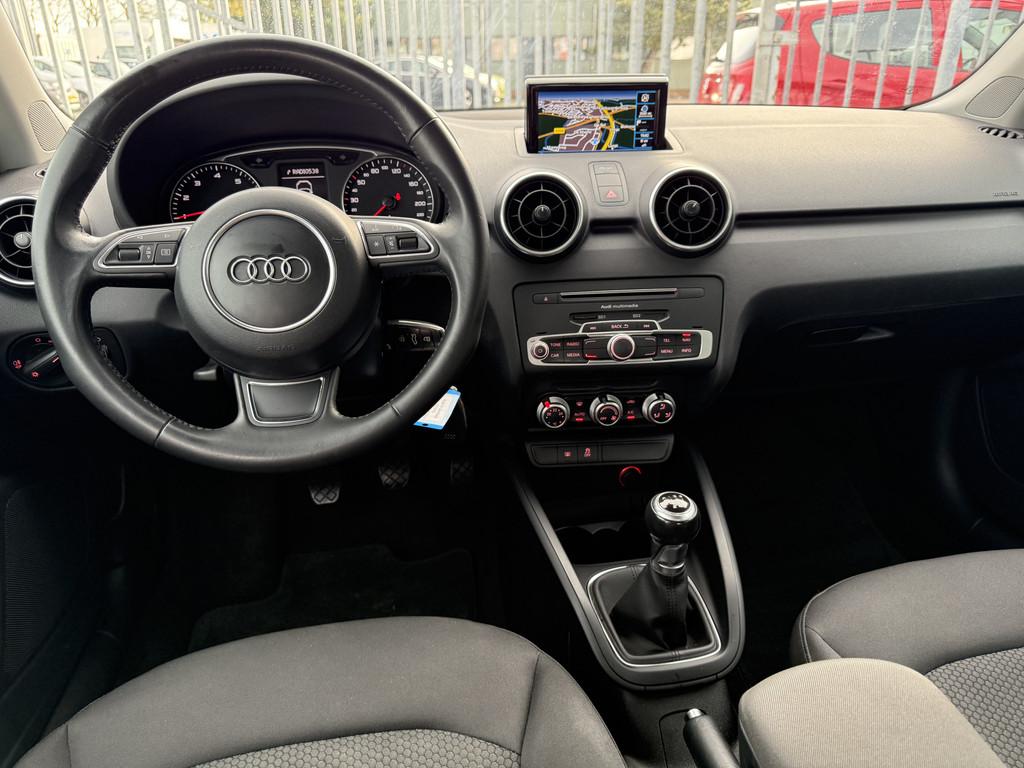 Audi A1 Sportback 1.0 TFSI Advance Sport 5-deurs Navigatie,, Stof, Met garantie (alle), 4 stoelen, Wit