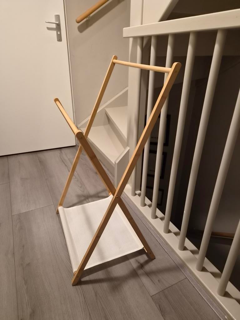 Verkleedkleding rekje van bamboe - Nieuwstaat, Kinderen en Baby's, Kinderkamer | Inrichting en Decoratie, Ophalen of Verzenden