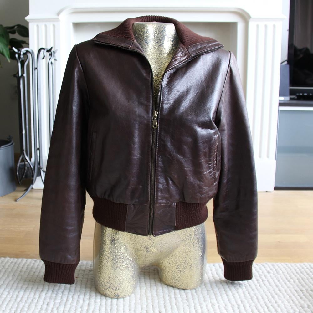 Prachtig Leren Jasje 3 (L) € 85,-, Kleding | Dames, Bruin, Maat 42/44 (L), Ophalen of Verzenden, Zo goed als nieuw
