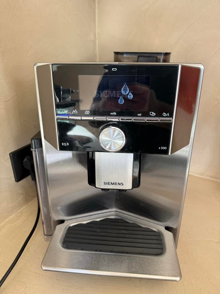 Siemens EQ.9 S500 koffiemachine, Afneembaar waterreservoir, Gebruikt, Koffiemachine, 4 tot 10 kopjes