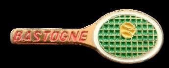 Bastogne tennis pin, Verzamelen, Verzenden, Nieuw, Sport, Speldje of Pin