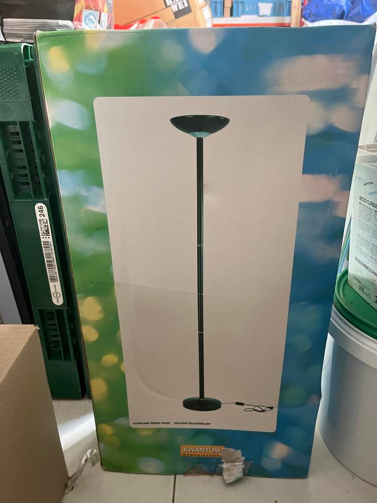 Zwarte vloerlamp Kwantum, Ophalen of Verzenden, Nieuw, Metaal, 150 tot 200 cm