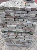 ca 36m² oude waalformaat klinkers, Ophalen, Gebruikt, Beton, Klinkers