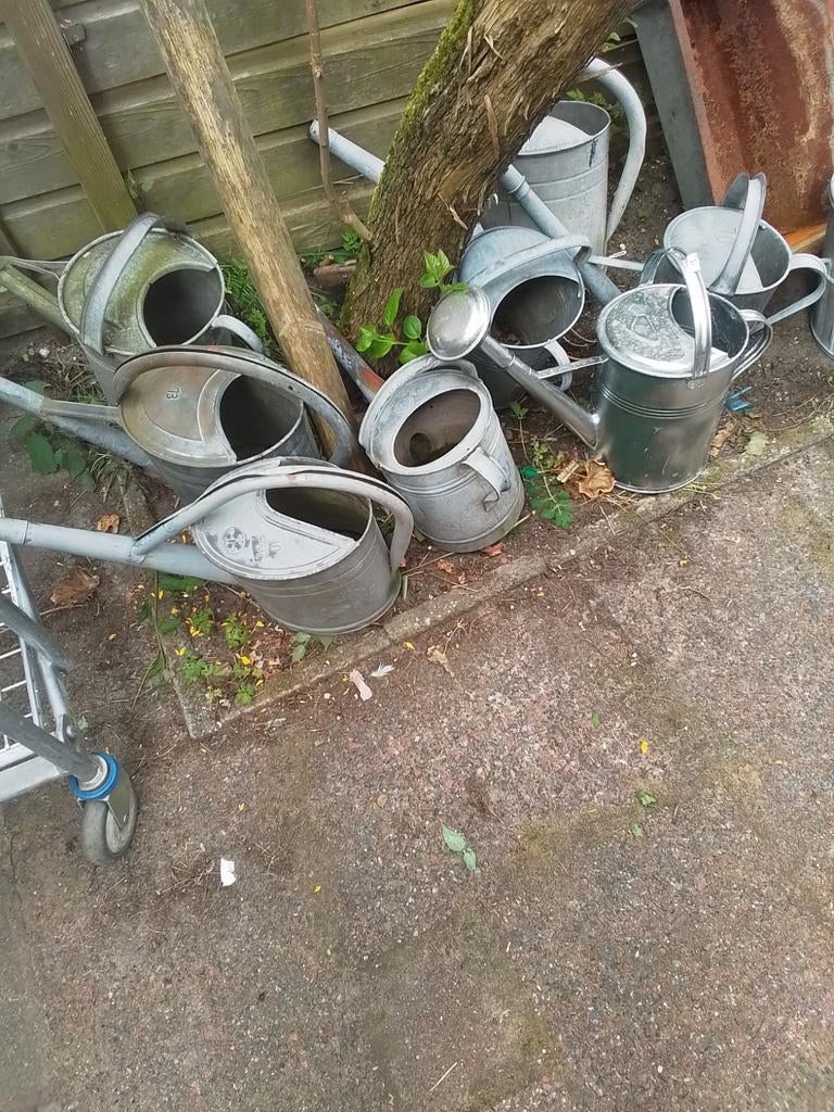 Partij zinken gieters, Ophalen of Verzenden, Gebruikt