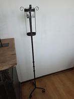 Landelijke metalen vloerkandelaar, Ophalen of Verzenden, Metaal, Wandkapstok