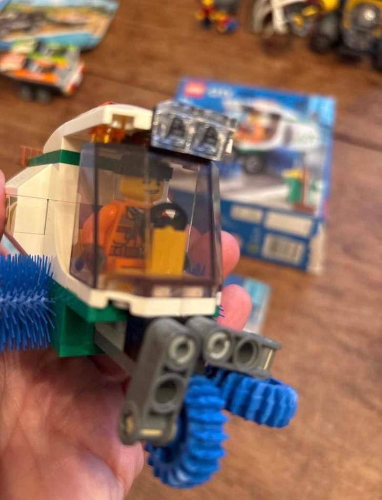 Lego City 60249 Straatveegmachine met doos en boekjes, Kinderen en Baby's, Speelgoed | Duplo en Lego, Lego, Ophalen of Verzenden