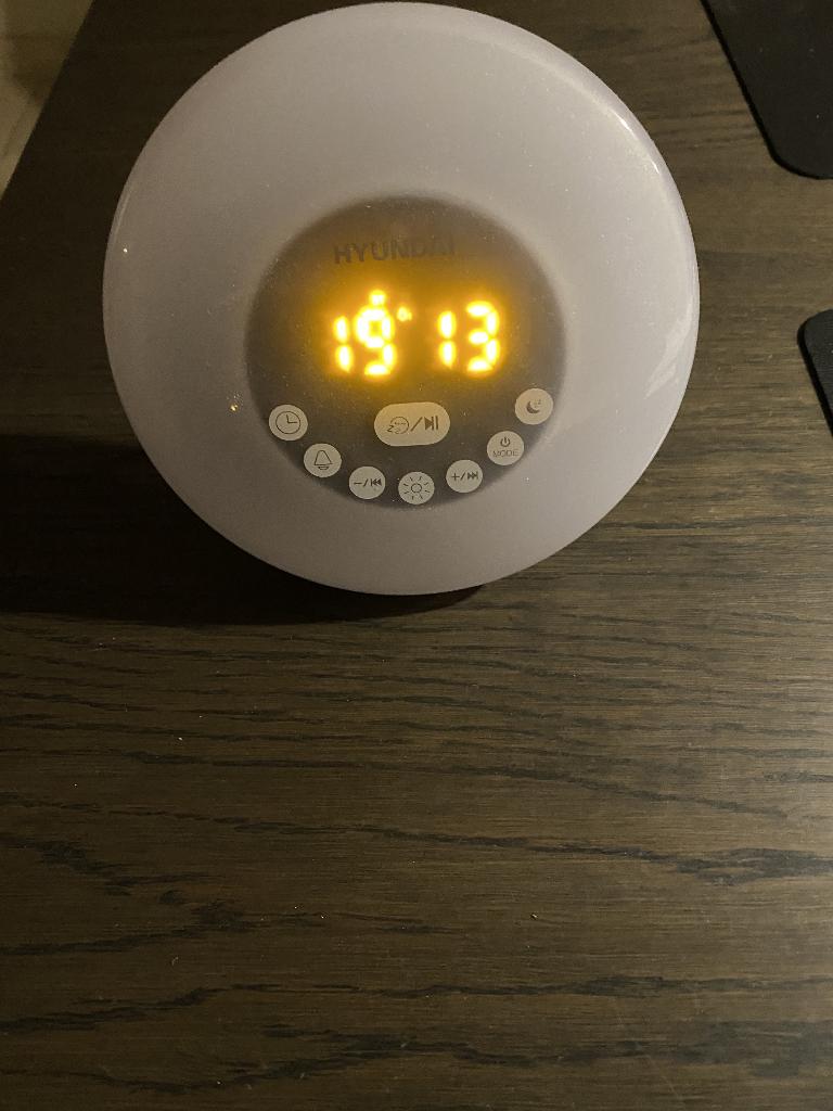 Hyundai Wake-up light, Witgoed en Apparatuur, Ophalen of Verzenden, Zo goed als nieuw, Digitaal