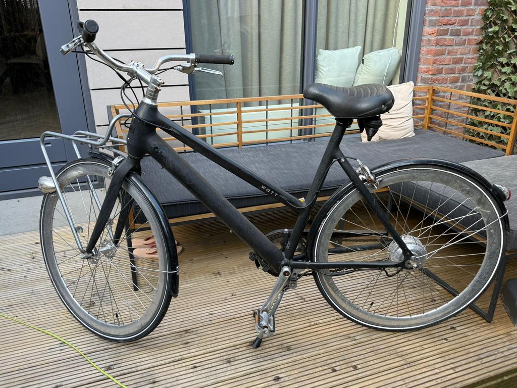 WATT elektrische fiets, oplaadpunt defect, Fietsen en Brommers, Elektrische fietsen, Minder dan 30 km per accu, Gebruikt, 51 tot 55 cm