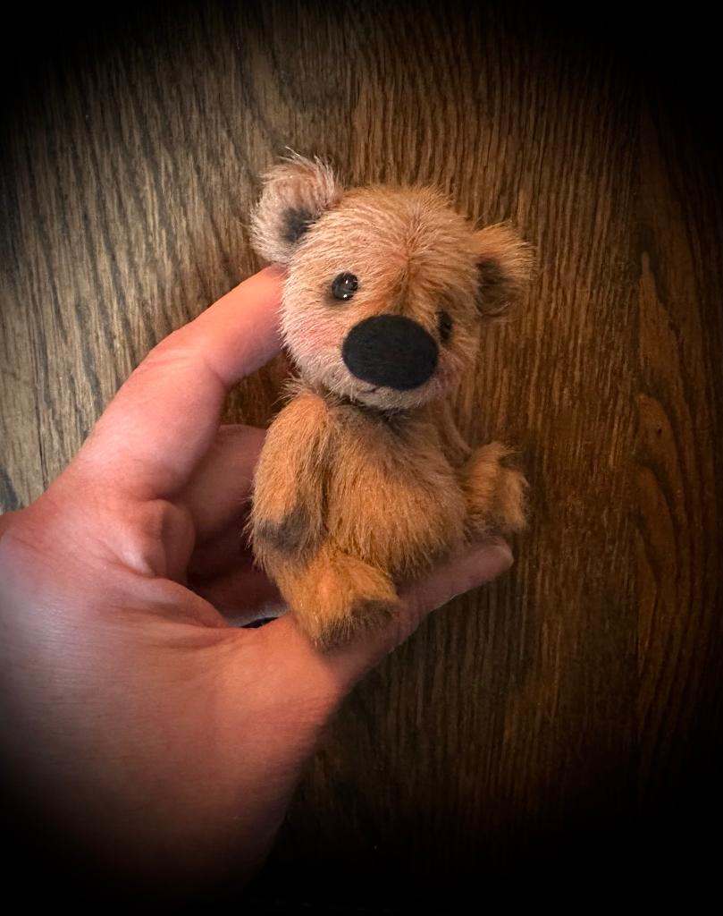Mini teddybeer teddy beer handgemaakt beweegnaar pop bear, Verzenden, Zo goed als nieuw, Stoffen beer, Overige merken