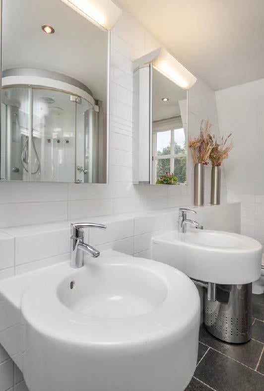 Wastafel Villeroy & Boch Epura - 2 stuks, Doe-het-zelf en Verbouw, Sanitair, Ophalen, Zo goed als nieuw, Wastafel