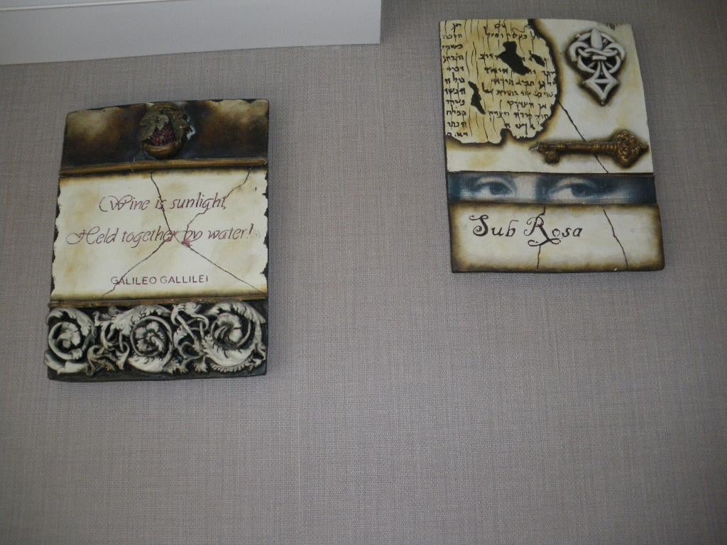 zgan 2 hele mooie wand tegels met leuke wijn spreuk, Ophalen of Verzenden, Zo goed als nieuw