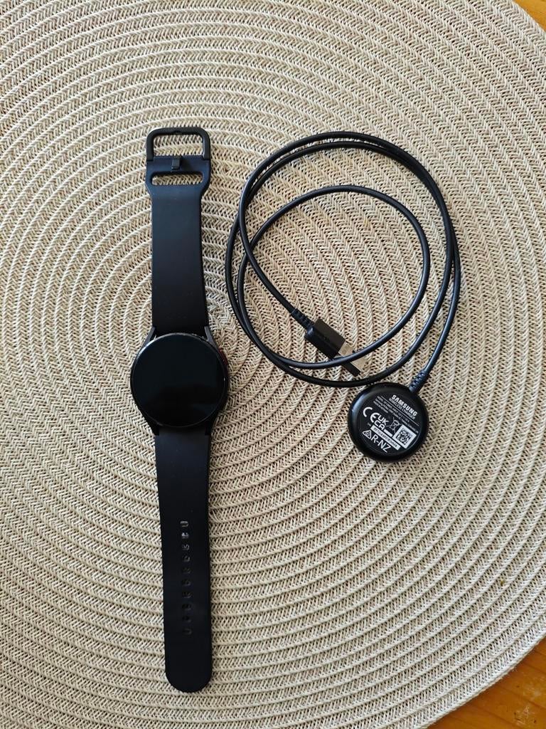 Samsung galaxy watch 4 smartwatch, Gebruikt, Zwart, Ophalen of Verzenden, Waterdicht