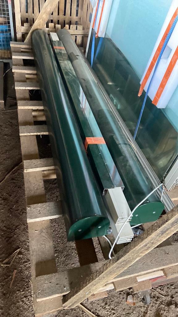 Electries kolluik 265 breed 210 hoog, Ophalen of Verzenden, Zo goed als nieuw, 200 cm of meer