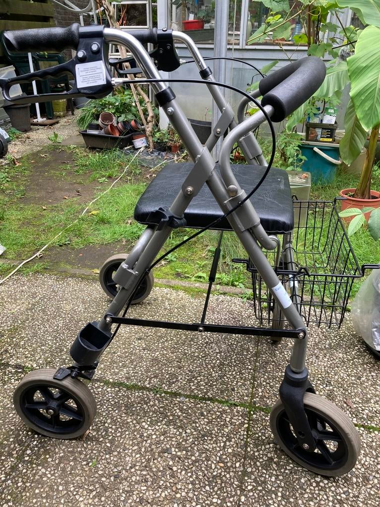 Rollator lichtgewicht, Diversen, Rollators, Ophalen, Lichtgewicht, Gebruikt