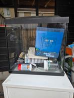2 aquariums met kast en veel toebehoren., Ophalen, Zo goed als nieuw, Leeg aquarium