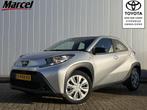 Toyota Aygo X 1.0 VVT-i MT Play NL Auto Dealer Onderhouden C, Auto's, 12 maanden, Start-stop-systeem, 920 kg, 4 stoelen