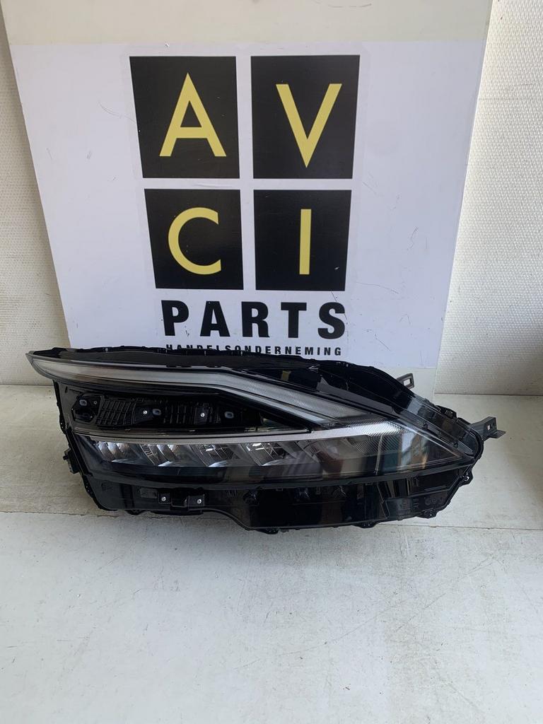 Koplamp Nissan Quashqai J12 adaptive Led 100-8D02J  Rechts, Gebruikt, -, -, Ophalen of Verzenden