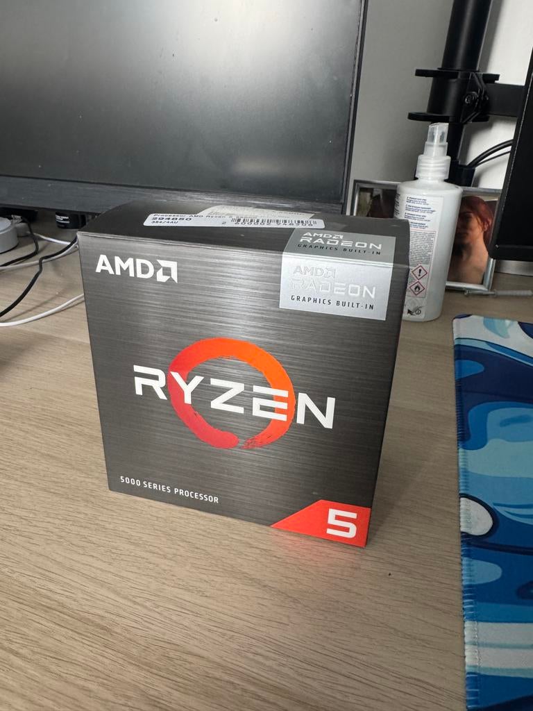AMD Ryzen 5 5600G Processor, Computers en Software, Processors, Ophalen of Verzenden, Gebruikt, 6-core, 3 tot 4 Ghz