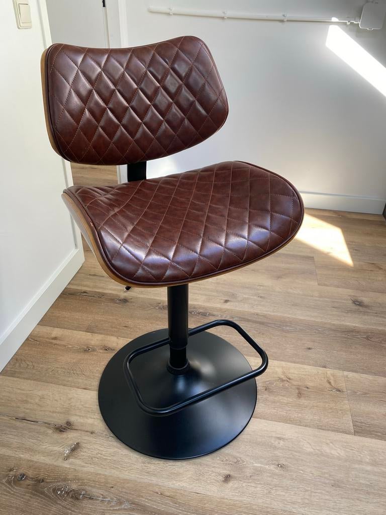 Verstelbare barkruk met rugleuning - Bruin leerlook, Ophalen, Gebruikt, In hoogte verstelbaar, 60 tot 90 cm