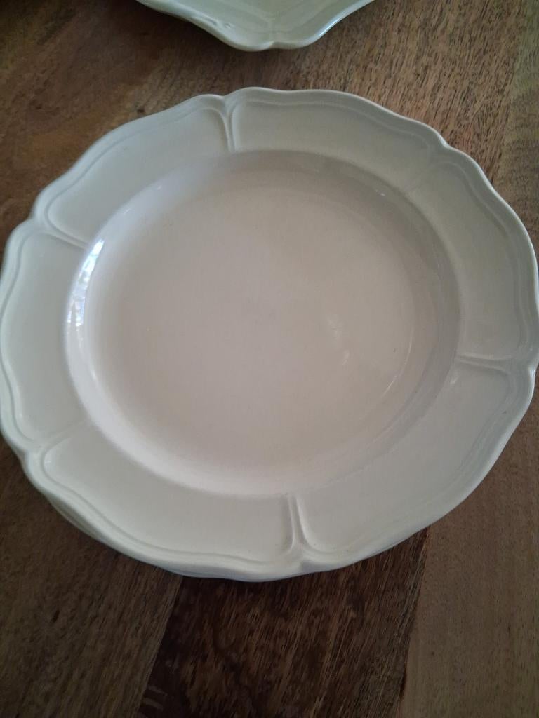 Wedgwood Queens Plain 3 Diner Borden, Gebruikt, Ophalen of Verzenden, Bord(en), Wedgwood