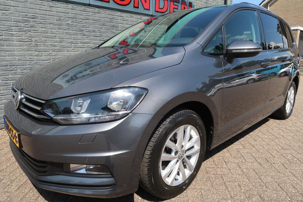 Volkswagen Touran 1.4 TSI Highline 7p Zeer nette en complete, Voorwielaandrijving, 12 maanden, Stof, Gebruikt