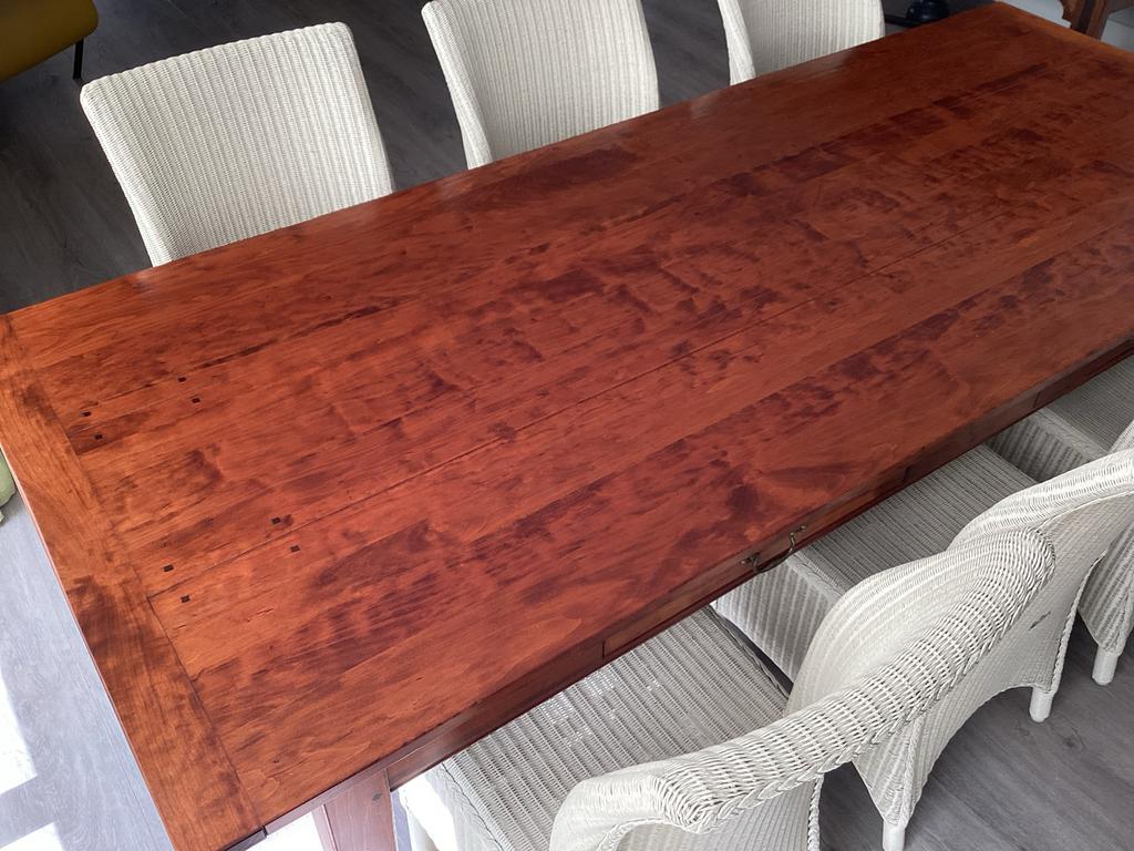 Kersenhouten eettafel Cherry Compagny met 6 Lloyd Loom stoel, 200 cm of meer, Zo goed als nieuw, Vijf personen of meer, Kersenhout