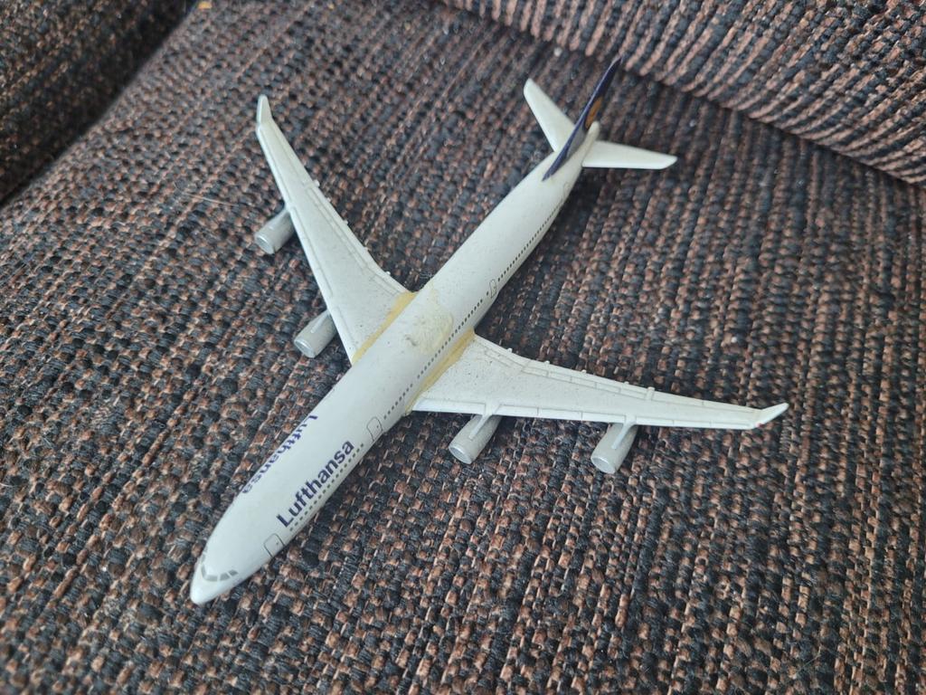 Metalen model lufthansa, Ophalen of Verzenden, Gebruikt, Schaalmodel