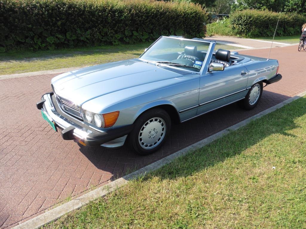 Mercedes-benz 560 SL, Auto's, Mercedes-Benz, 242 pk, Gebruikt, 8 cilinders, Blauw