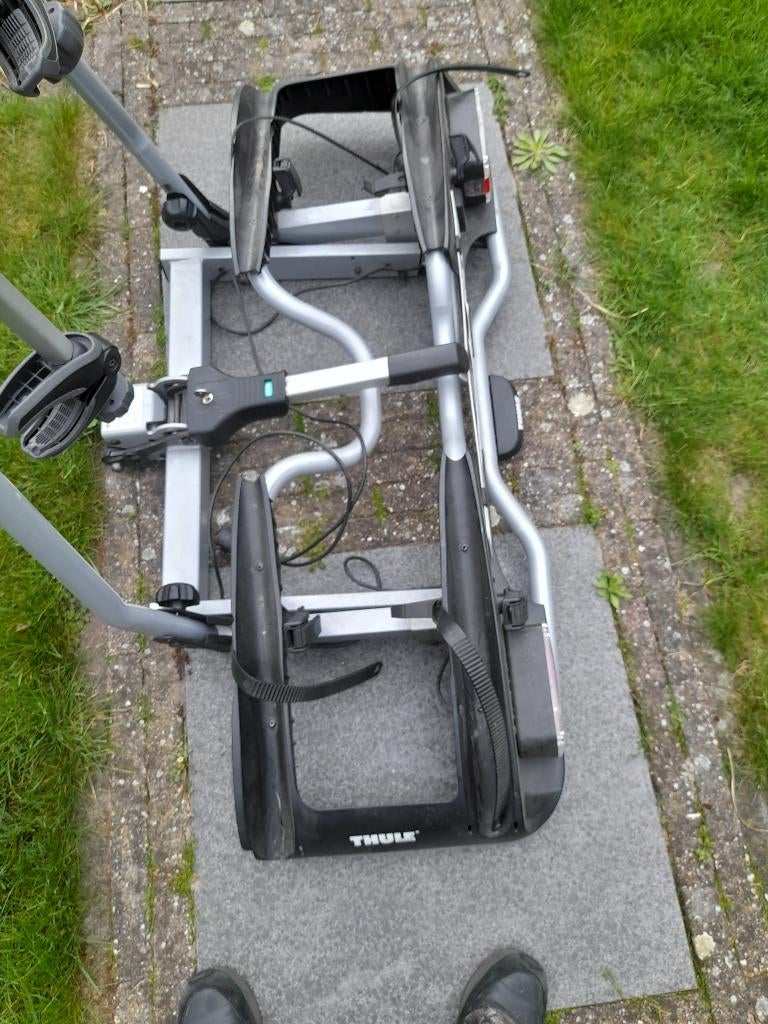 Fietsendrager thule europower 916, Ophalen, Elektrische fiets, Zo goed als nieuw, 2 fietsen