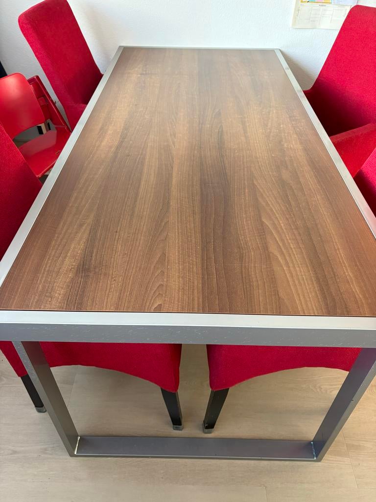 Eetkamerset: Tafel (194x90) met 6 rode stoelen, Huis en Inrichting, Complete eetkamers, Ophalen, Gebruikt, 4 tot 6 stoelen