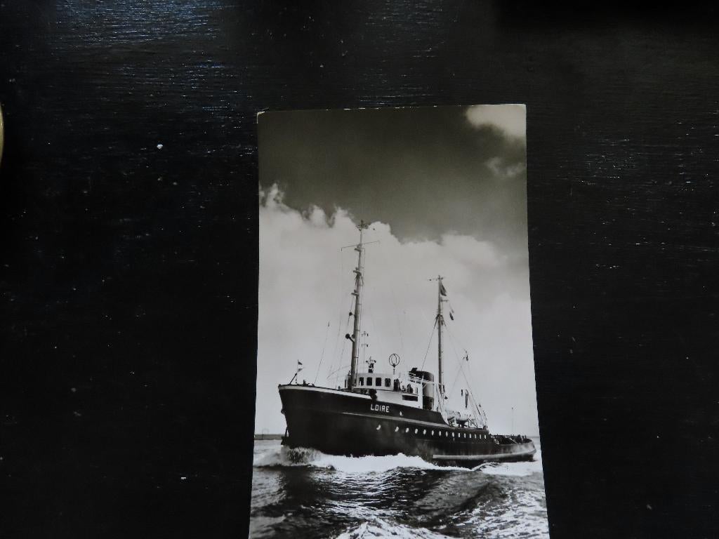 ansichtkaart sleepboot "Loire" Smit & co, Ophalen of Verzenden, Gebruikt, Motorboot, Kaart, Foto of Prent