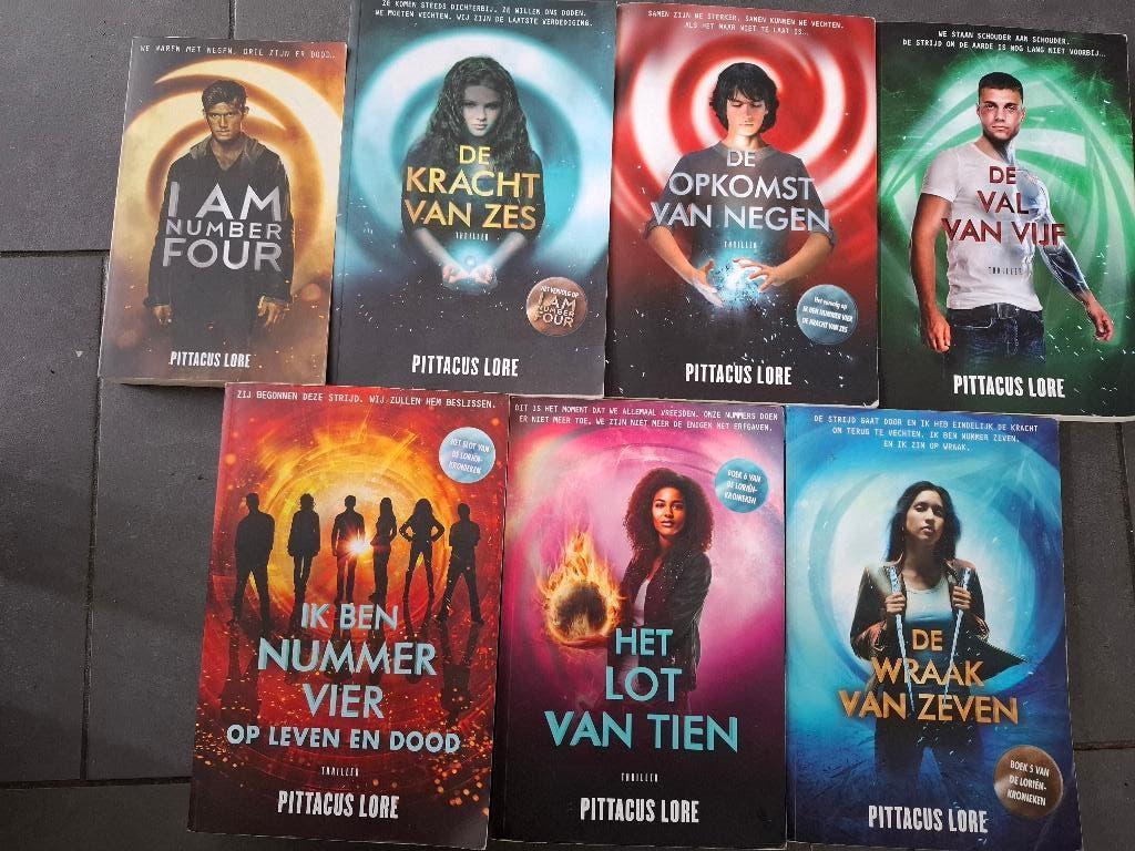 Pittacus Lorre - Lorien kronieken - compleet: deel 1 -7, Ophalen of Verzenden, Gelezen, Pittacus Lorre, Fictie