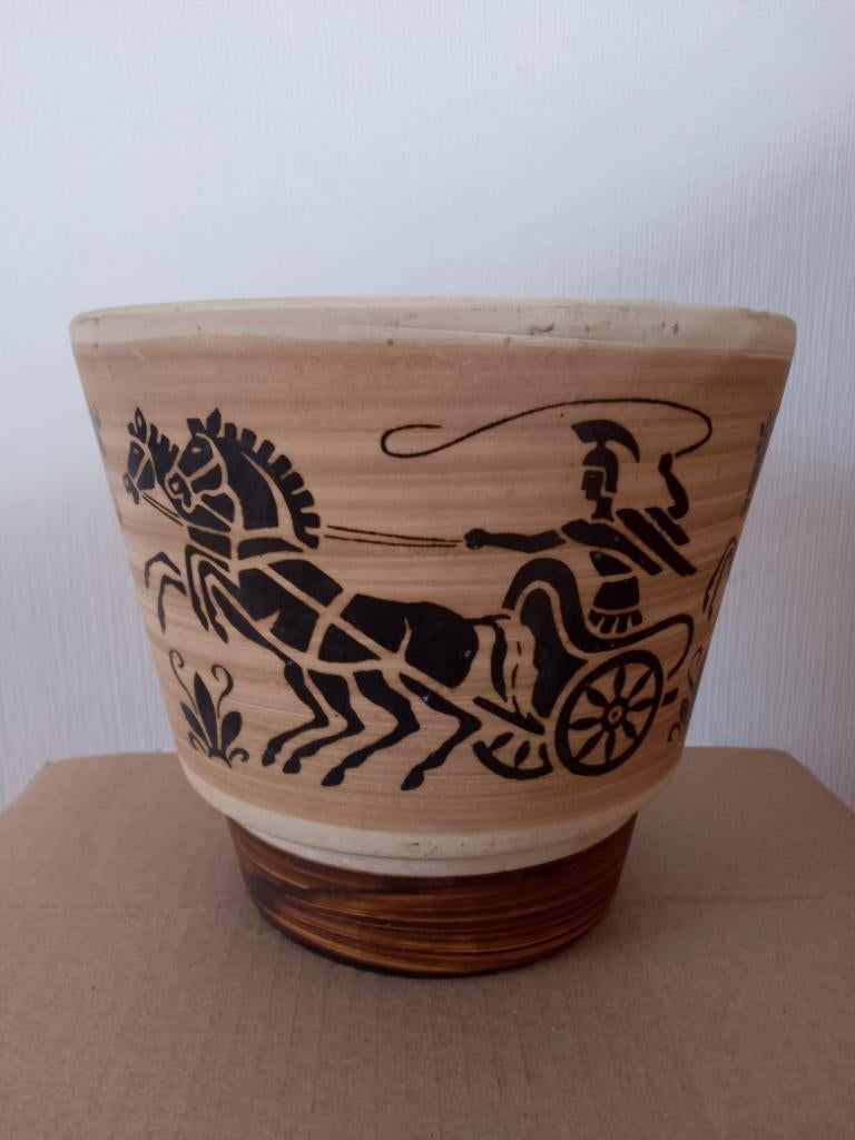 Bloempot met middeleeuws tafereel, Gebruikt, Rond, Binnen, Ophalen of Verzenden