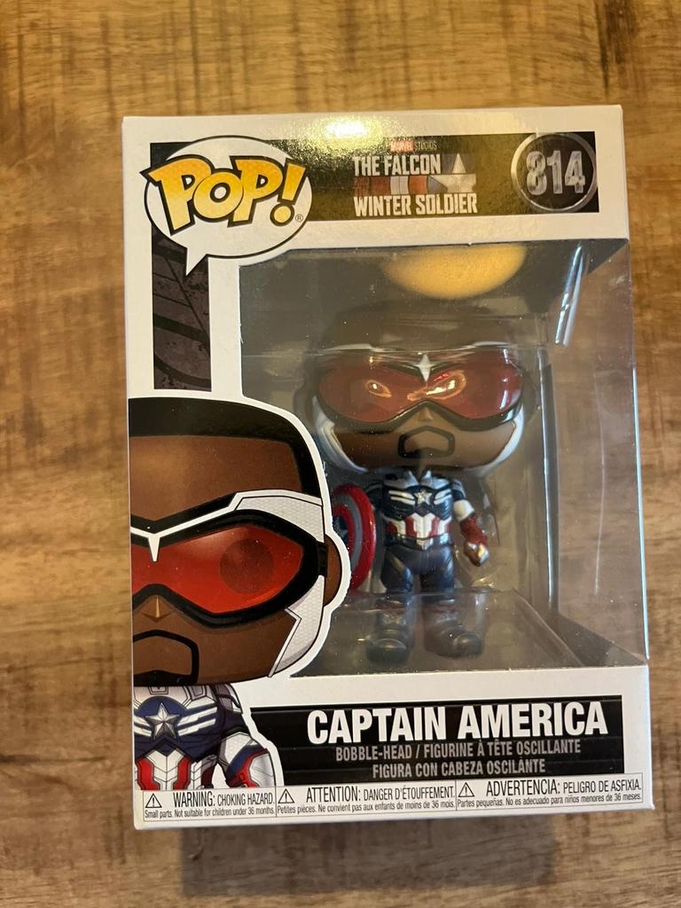 Funko Pop! Captain America (Sam Wilson) - The Falcon and Win, Verzamelen, Poppetjes en Figuurtjes, Ophalen of Verzenden, Nieuw