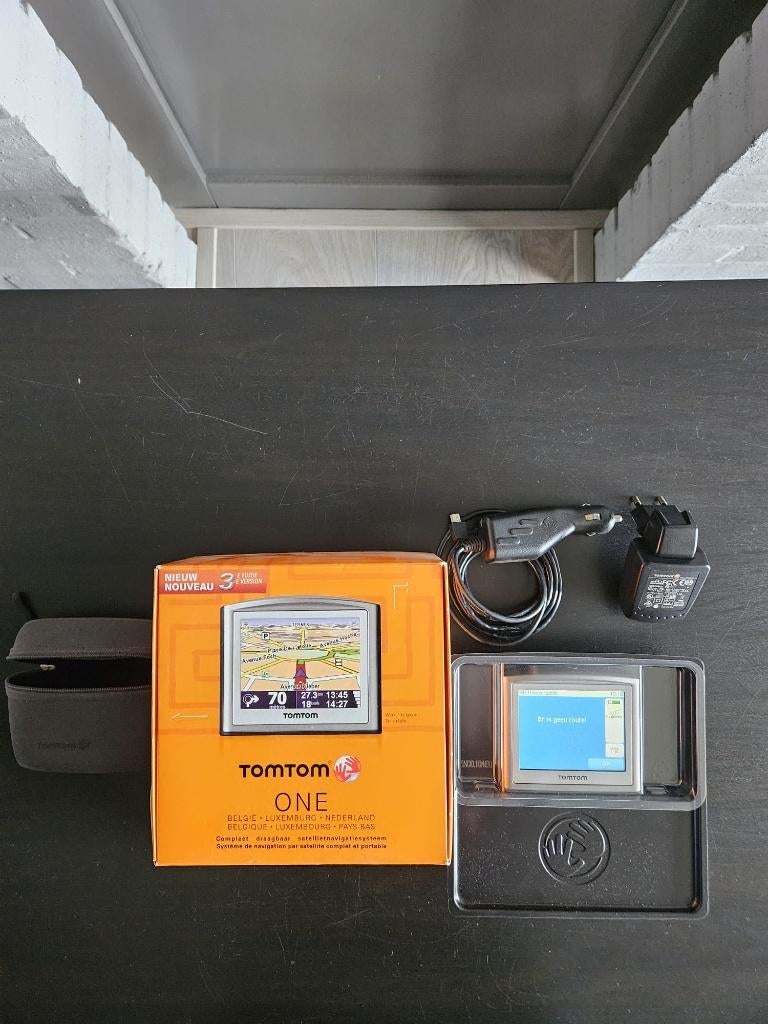TomTom ONE 3rd Edition – Compleet – Werkt Goed, Ophalen of Verzenden, Gebruikt