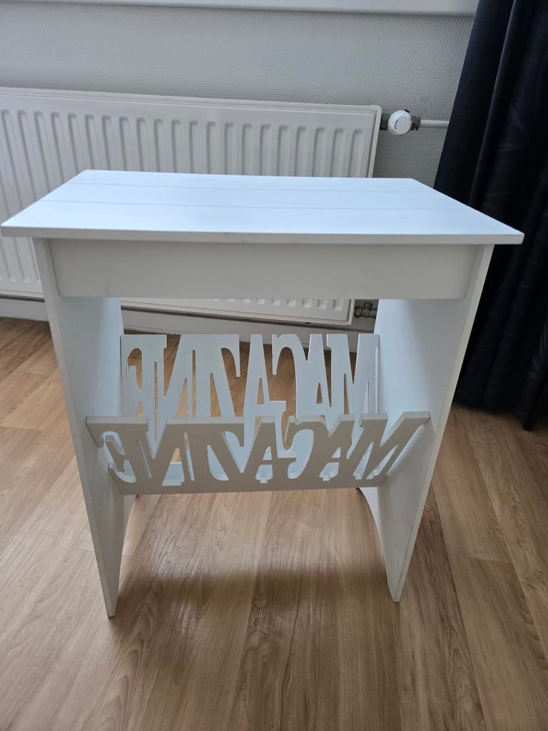 Bijzet tafeltje / lectuurbak, Huis en Inrichting, Tafels | Bijzettafels, Ophalen, Rond, Minder dan 55 cm, 45 tot 60 cm