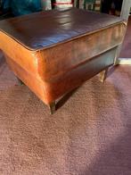 Erg mooie schapenleren hocker/poef, Ophalen, Gebruikt, 50 tot 75 cm, Leer