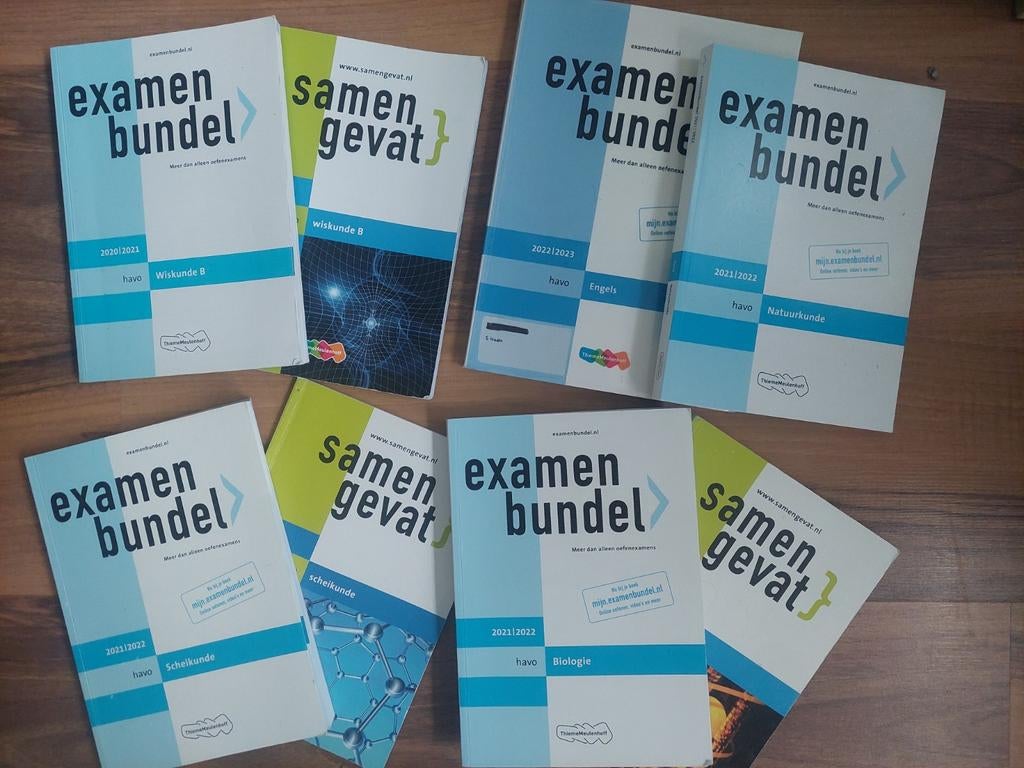 Examenbundels HAVO (BIO, SCH, NAT, ENG, WISK B), Ophalen of Verzenden, Zo goed als nieuw, HAVO, Biologie