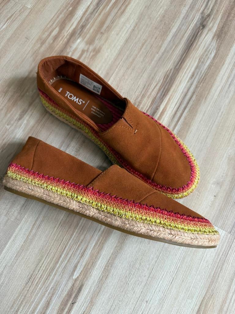 TOMS Espadrilles Bruin suède Maat 40, Kleding | Dames, Schoenen, Ophalen of Verzenden, Nieuw, Bruin, Espadrilles of Moccasins