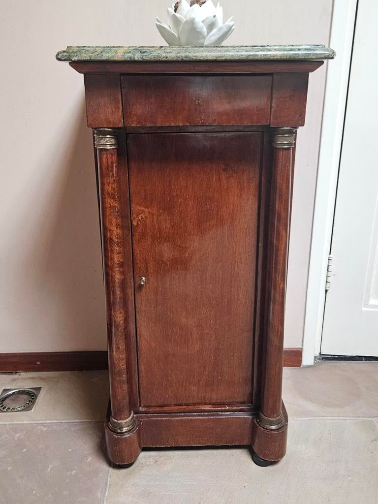 Antiek mahonie nachtkastje kastje halkastje, Huis en Inrichting, Slaapkamer | Nachtkastjes, Ophalen, Gebruikt, Minder dan 45 cm