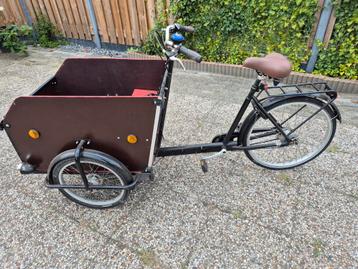 Bakfiets, goed, wel aandacht nodig beschikbaar voor biedingen