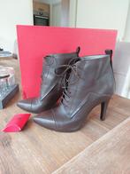 Hugo Boss schoenen, Bruin, Overige typen, Ophalen of Verzenden, Zo goed als nieuw