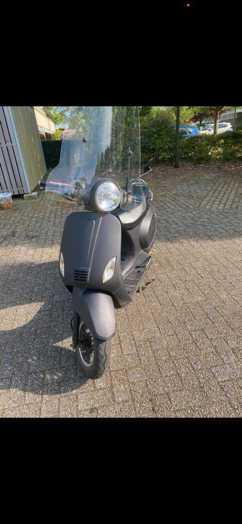 La souris scooter, Fietsen en Brommers, Snorfietsen en Snorscooters, Zo goed als nieuw, Overige merken, Benzine, Ophalen