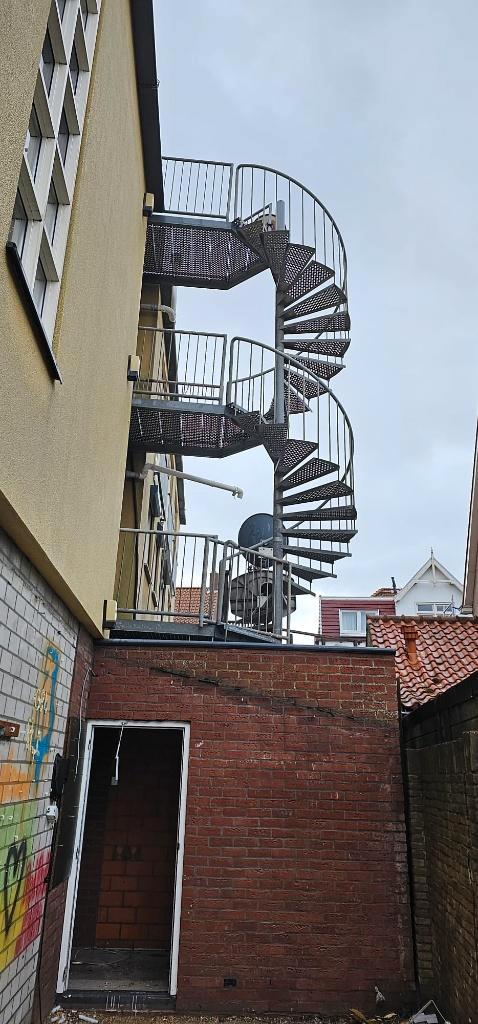 trap, Doe-het-zelf en Verbouw, Ladders en Trappen, Gebruikt, Trap, 4 meter of meer, Ophalen