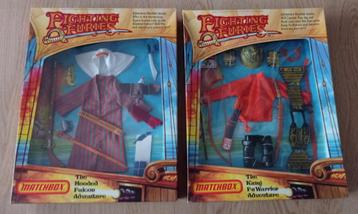 Vintage Matchbox Fighting furies kledingsets nieuw beschikbaar voor biedingen