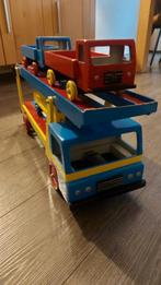 Handgemaakte oplegger met 3 vrachtwagens, Kinderen en Baby's, Speelgoed | Houten speelgoed, Ophalen, Nieuw, Overige typen